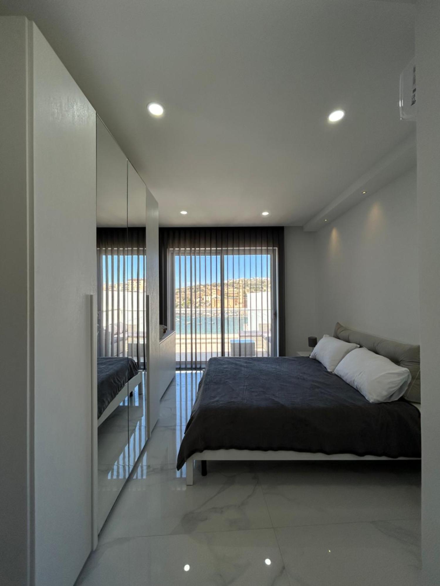 Seaview Setters Penthouse Marsaskala Apartment Bagian luar foto